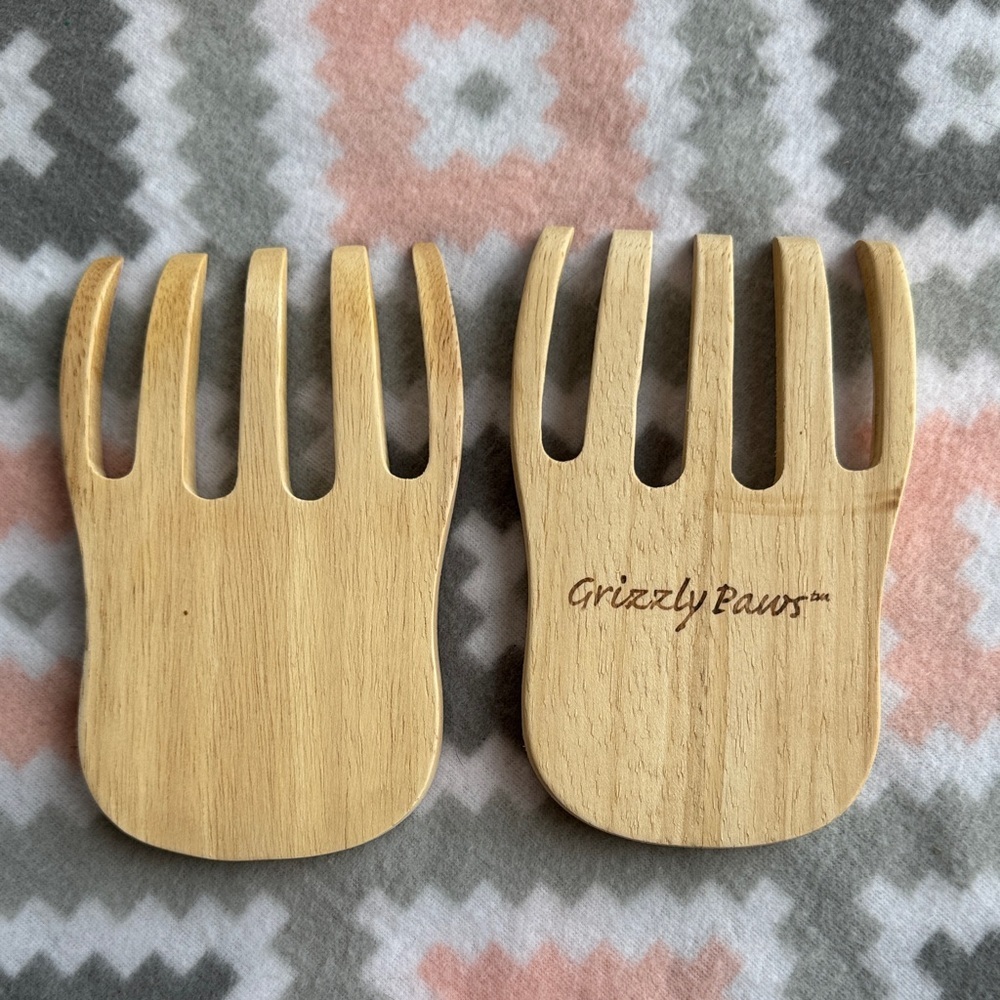 New Grizzly Paws Wooden Bear Claw Meat Shredders - natural tan color
